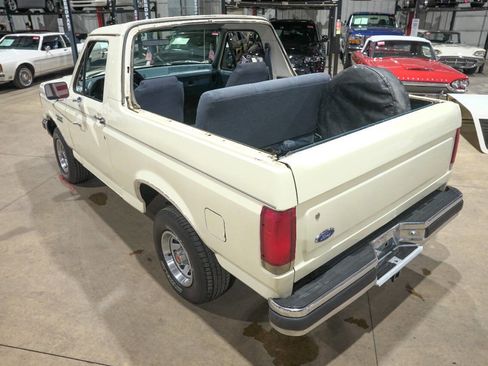 Used 1990 Ford Bronco AWD/4WD image 16