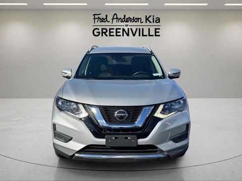 Used 2019 Nissan Rogue SV w/ Premium Package image 8