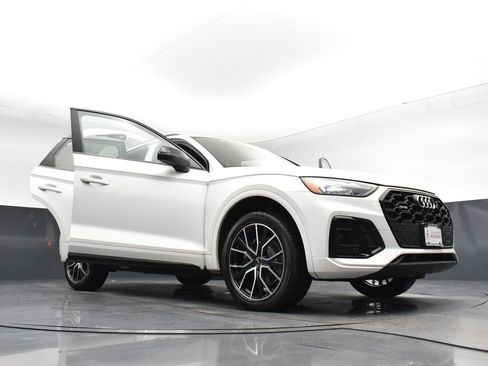 Used 2023 Audi SQ5 Premium Plus w/ Premium Plus Package AWD/4WD image 27