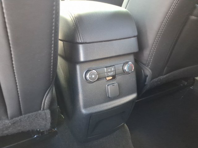 Certified 2019 Ford Explorer XLT w/ Equipment Group 202A FWD image 13