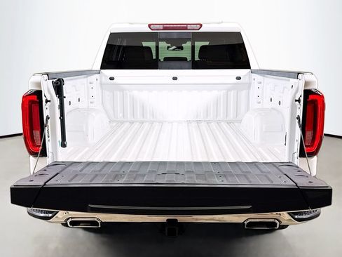 Certified 2025 GMC Sierra 1500 SLT AWD/4WD image 25