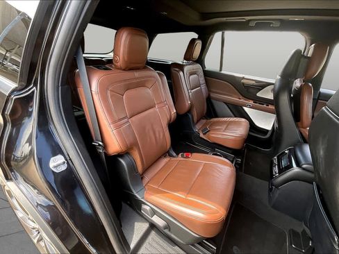 Used 2020 Lincoln Aviator Reserve w/ Equipment Group 202A AWD/4WD image 19