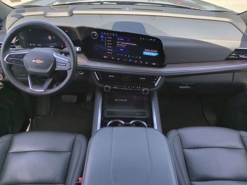 Used 2025 Chevrolet Tahoe LT AWD/4WD image 18