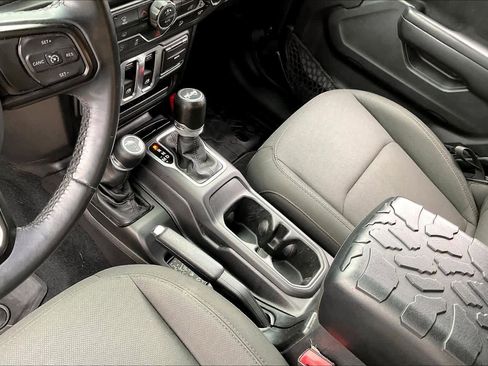 Used 2018 Jeep Wrangler Sport AWD/4WD image 15