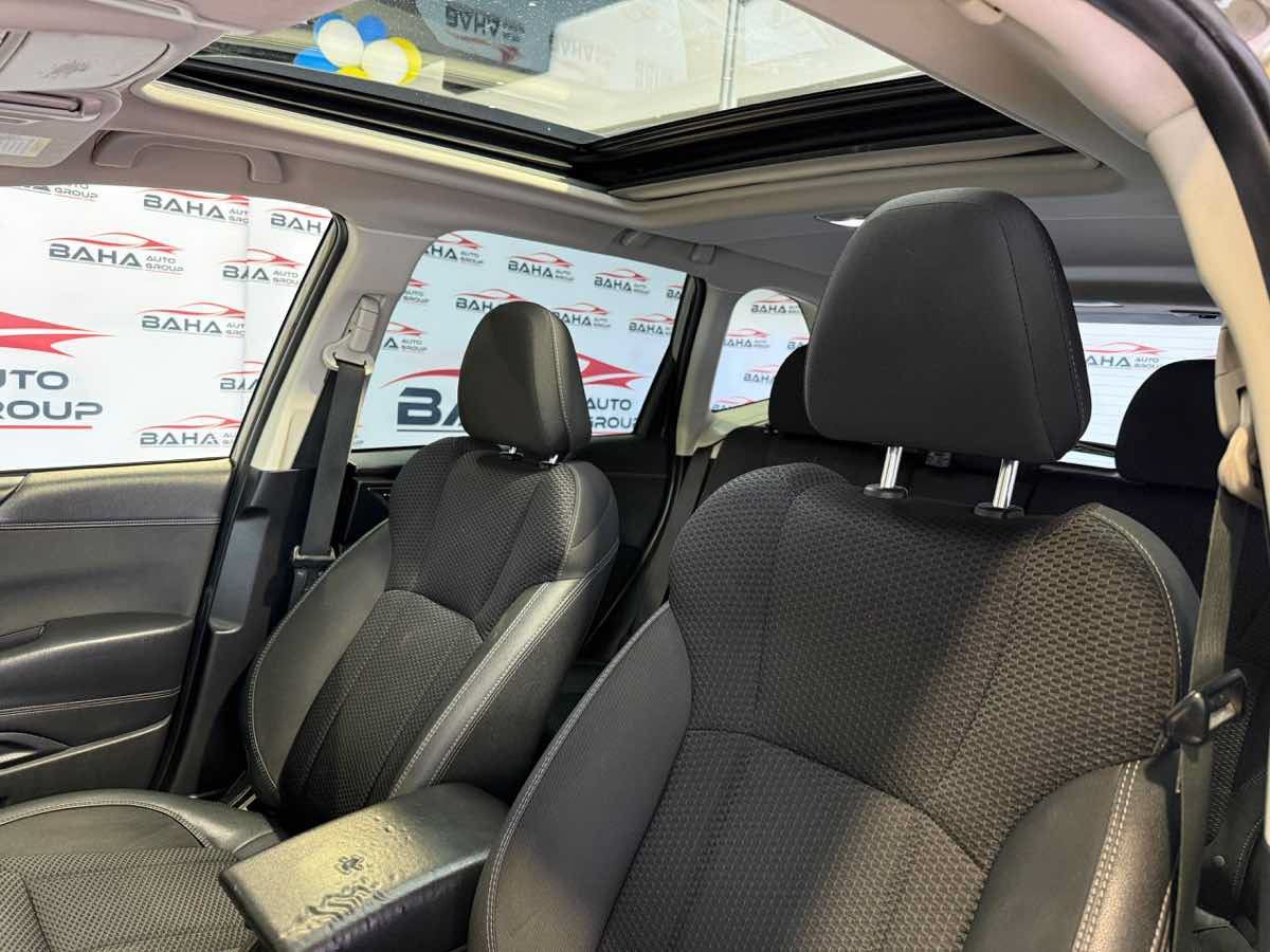 Used 2022 Subaru Forester Premium AWD/4WD image 30