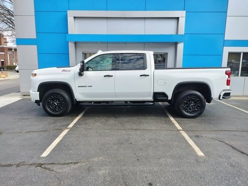 Used 2023 Chevrolet Silverado 2500 LTZ w/ LTZ Plus Package image 7