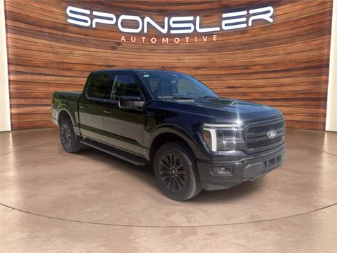 Used 2025 Ford F150 Lariat w/ Equipment Group 501A Mid AWD/4WD image 8