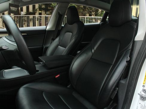 Used 2023 Tesla Model 3 Standard Range RWD image 16