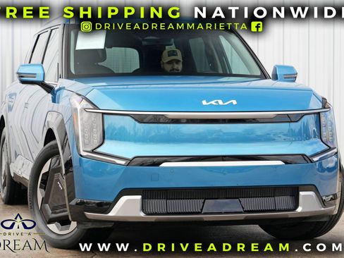 Used 2024 Kia EV9 Land image 2