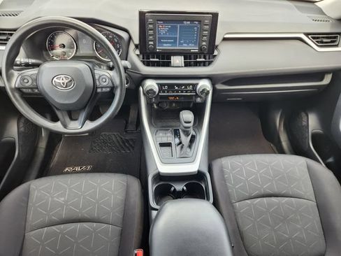 Used 2021 Toyota RAV4 XLE w/ Convenience Package FWD image 25