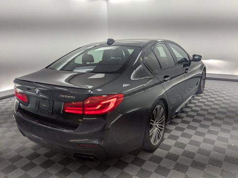 Used 2018 BMW M550i xDrive image 9