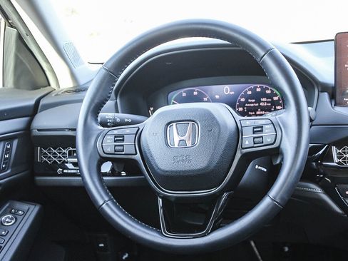 Used 2025 Honda Accord EX-L image 15
