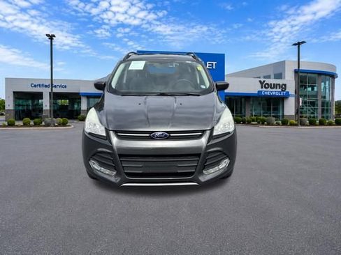 Used 2015 Ford Escape SE w/ Equipment Group 201A AWD/4WD image 2