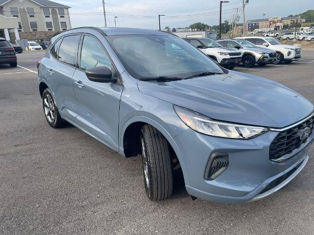 Certified 2024 Ford Escape ST-Line w/ Equipment Group 301A FWD image 3