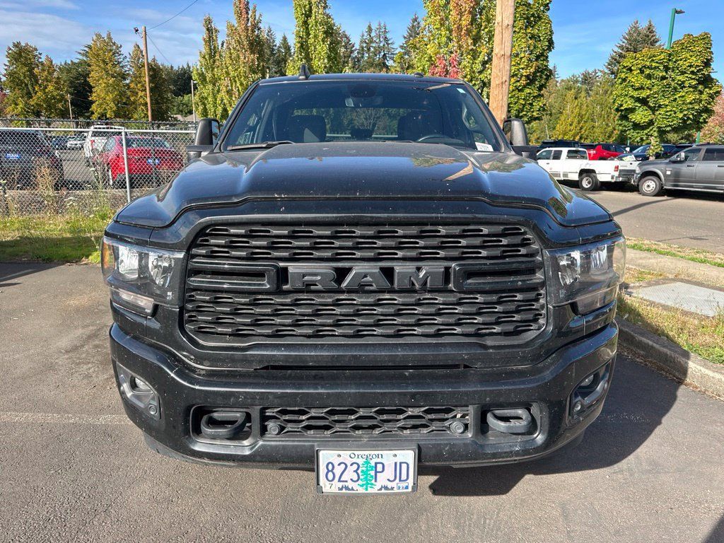 Used 2023 RAM 2500 Big Horn w/ Night Edition AWD/4WD image 4