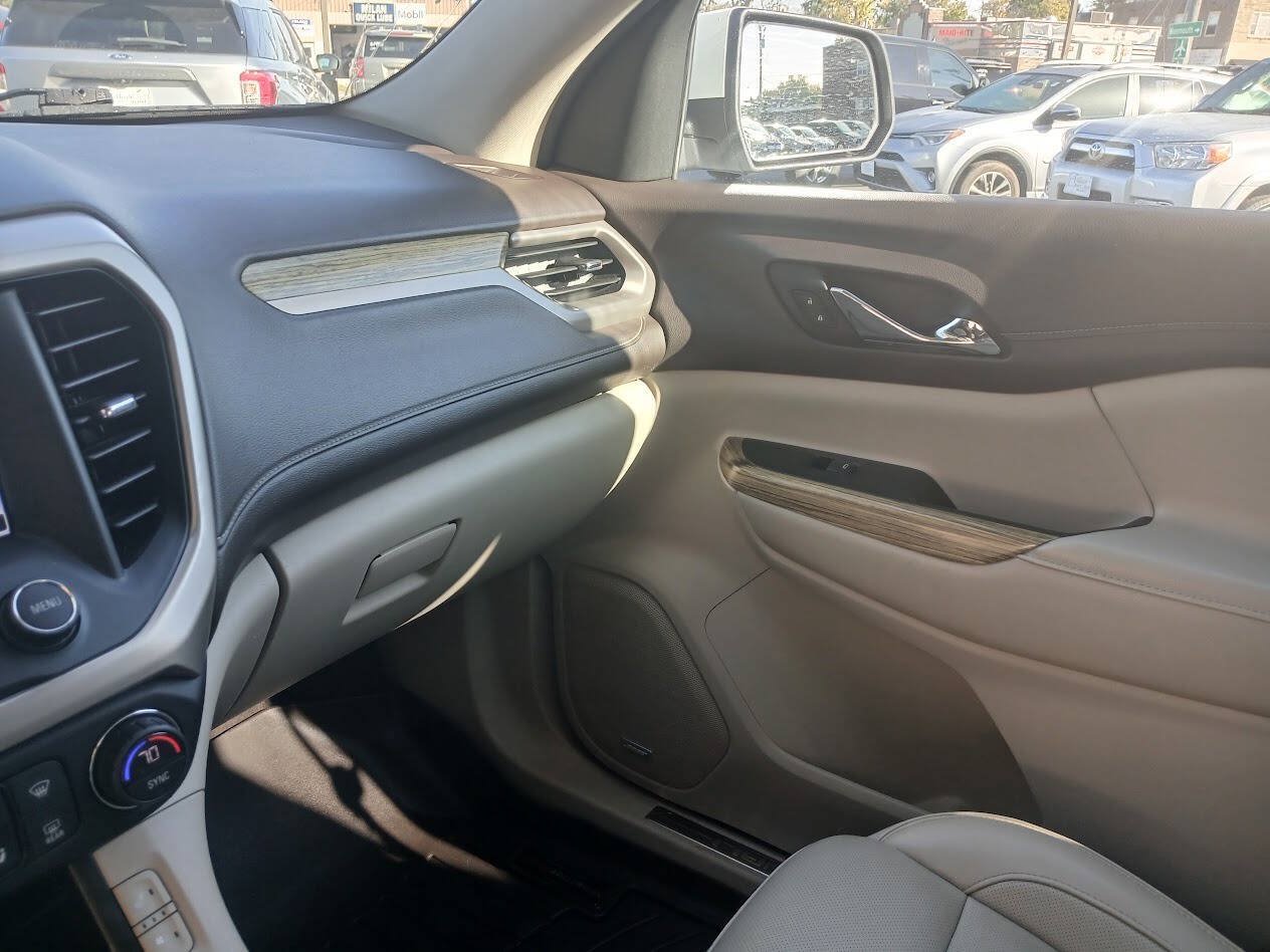 Used 2019 GMC Acadia Denali AWD/4WD image 5