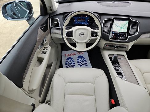 Certified 2023 Volvo XC90 B6 Plus image 11