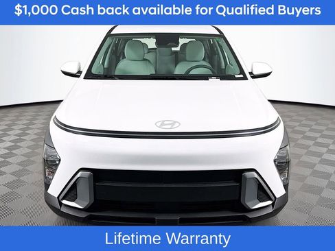 New 2026 Hyundai Kona SE image 2