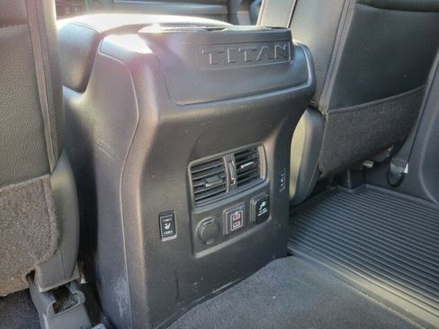 Used 2021 Nissan Titan PRO-4X w/ Pro-4x Convenience Package image 31