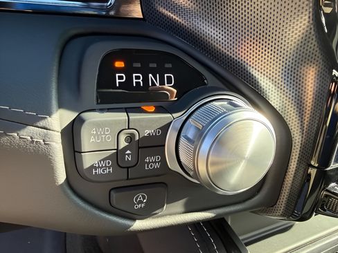 Used 2026 RAM 1500 Limited AWD/4WD image 24