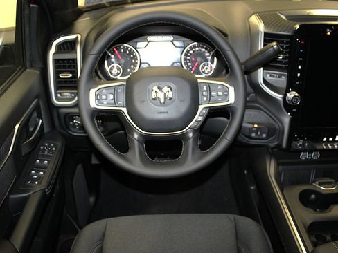 New 2026 RAM 2500 Big Horn AWD/4WD image 12
