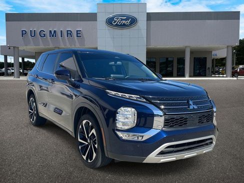 Used 2024 Mitsubishi Outlander FWD image 1