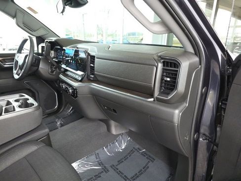 Used 2023 Chevrolet Silverado 1500 LT image 9