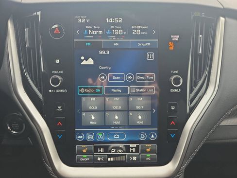 Used 2025 Subaru Outback Premium image 16