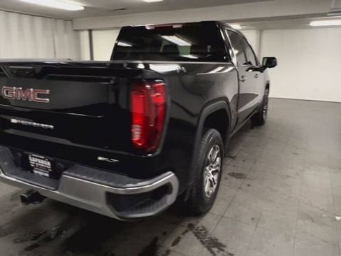 Certified 2025 GMC Sierra 1500 SLT AWD/4WD image 8