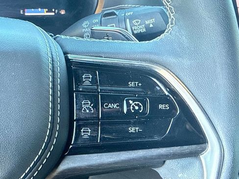 Used 2023 Jeep Grand Cherokee L Overland image 26