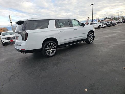 New 2026 Chevrolet Suburban High Country image 70