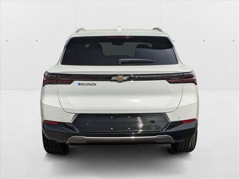 New 2025 Chevrolet Equinox EV LT FWD image 7