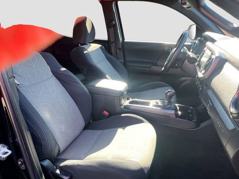 Used 2023 Toyota Tacoma TRD Sport AWD/4WD image 25