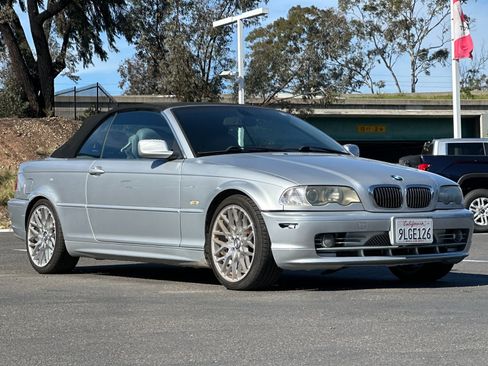 Used 2003 BMW 330Ci Convertible image 9