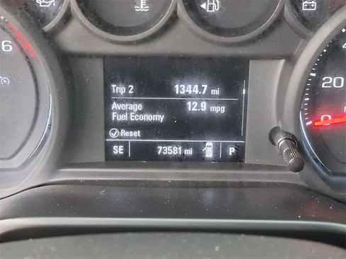 Used 2020 Chevrolet Silverado 2500 Custom w/ Custom Value Package image 15