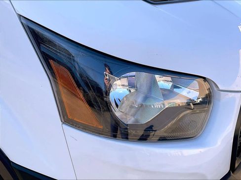 Used 2023 Ford Transit 350 XL image 30