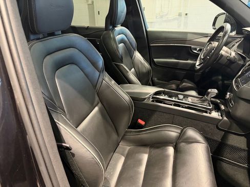 Used 2020 Volvo XC90 T6 R-Design AWD/4WD image 22