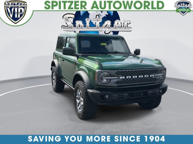 Used 2025 Ford Bronco Badlands AWD/4WD image 3