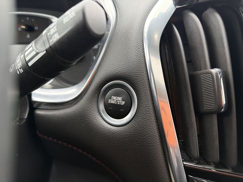 Used 2023 Chevrolet Traverse RS w/ LPO, Floor Liner Package image 17