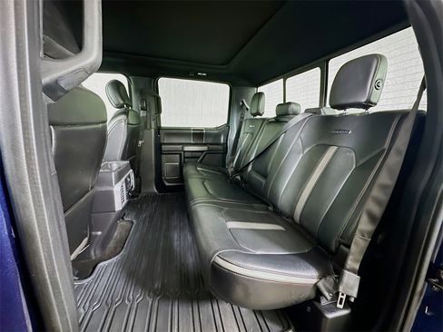 Used 2018 Ford F150 Platinum w/ Equipment Group 701A Luxury image 14