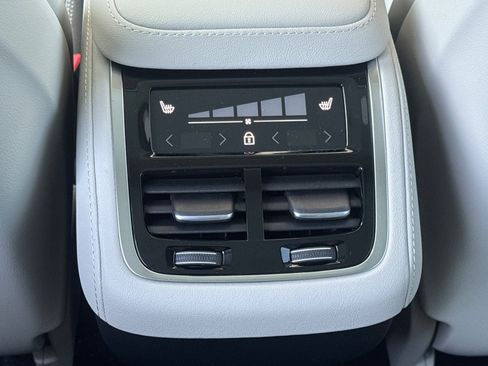 New 2026 Volvo XC90 B6 Ultra w/ Protection Package AWD/4WD image 13