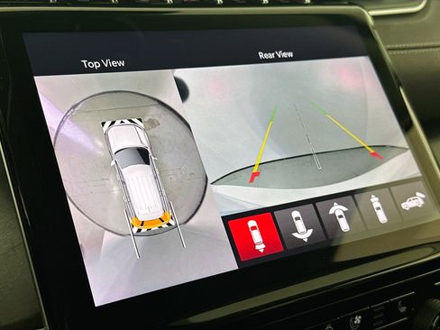 Used 2023 Jeep Grand Cherokee L Limited w/ Luxury Tech Group II image 14