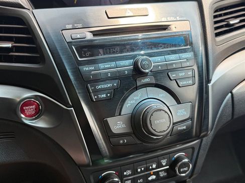 Used 2014 Acura ILX w/ Technology Package FWD image 30