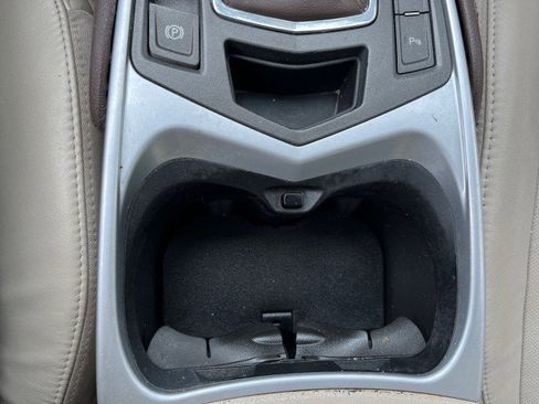 Used 2010 Cadillac SRX Luxury image 58