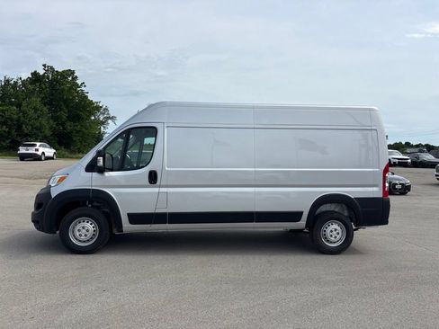 New 2026 RAM ProMaster 2500 w/ Cold Weather Group FWD image 12