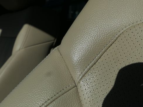 Used 2018 Mercedes-Benz GLE 350 image 13