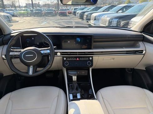 Certified 2025 Hyundai Tucson SEL image 28