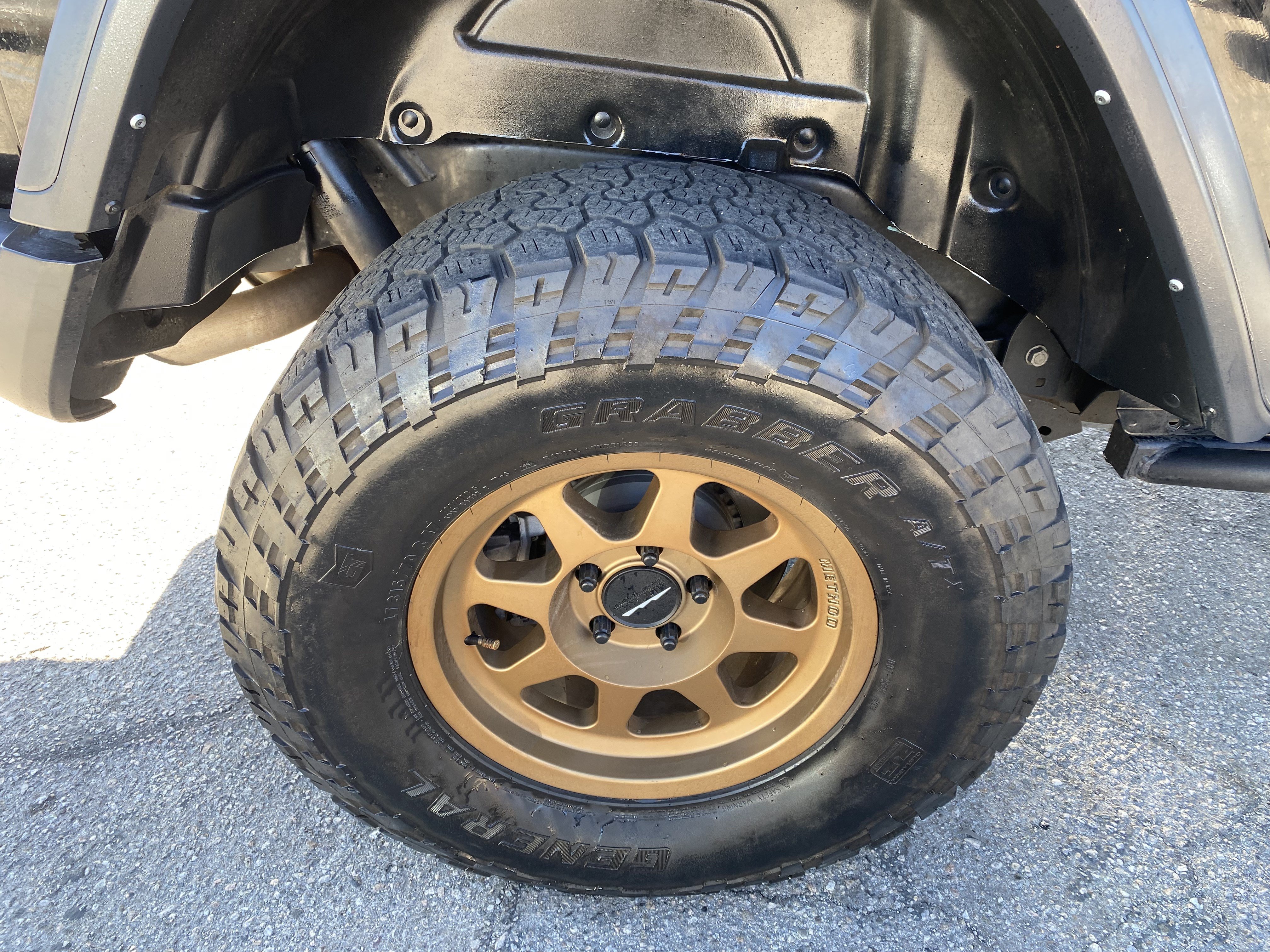 Used 2023 Jeep Wrangler Unlimited Rubicon 4xe AWD/4WD image 16