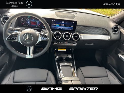 New 2026 Mercedes-Benz GLB 250 image 21