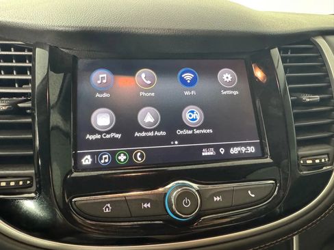 Used 2022 Chevrolet Trax LT w/ Driver Confidence Package image 20